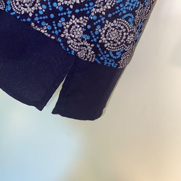 The Limited mosaic print notch neck top - Picture 6 of 8